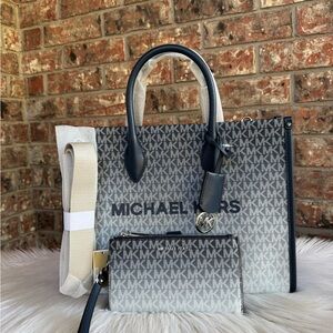 Michael Kors navy ombré purse and wallet